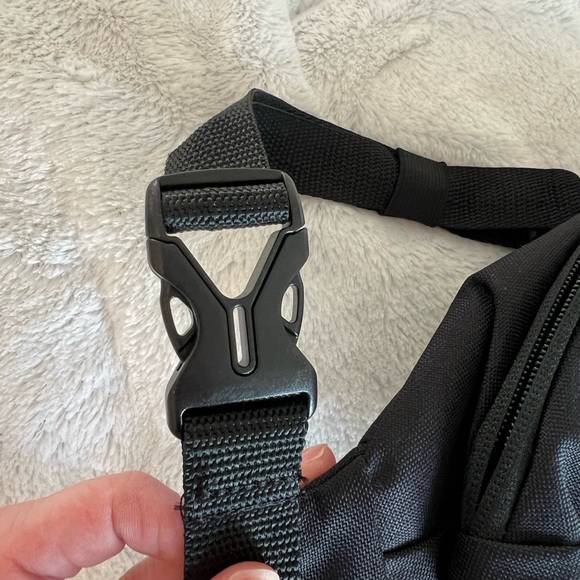 Adidas Fanny Pack - Picture 5 of 5